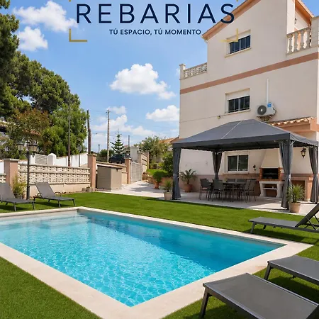 Loft Independiente En Vendrell Con Piscina Casa de hóspedes
